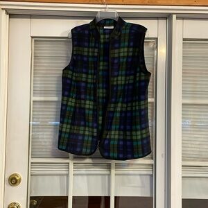 Susan Graver Fleece Plaid Vest. Size M. NWOT.
